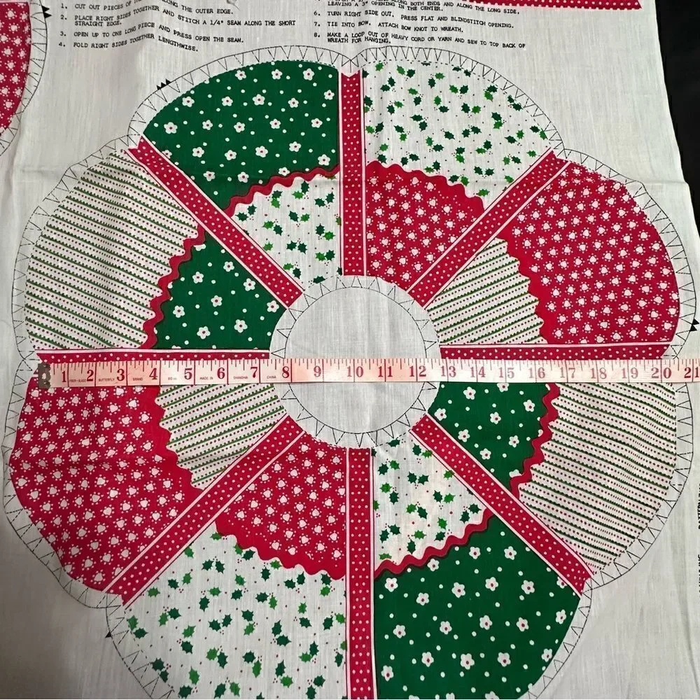 Vintage Lot Cut and Sew Festive Crafts - Wreath, Santa’s Stockings and Apron
